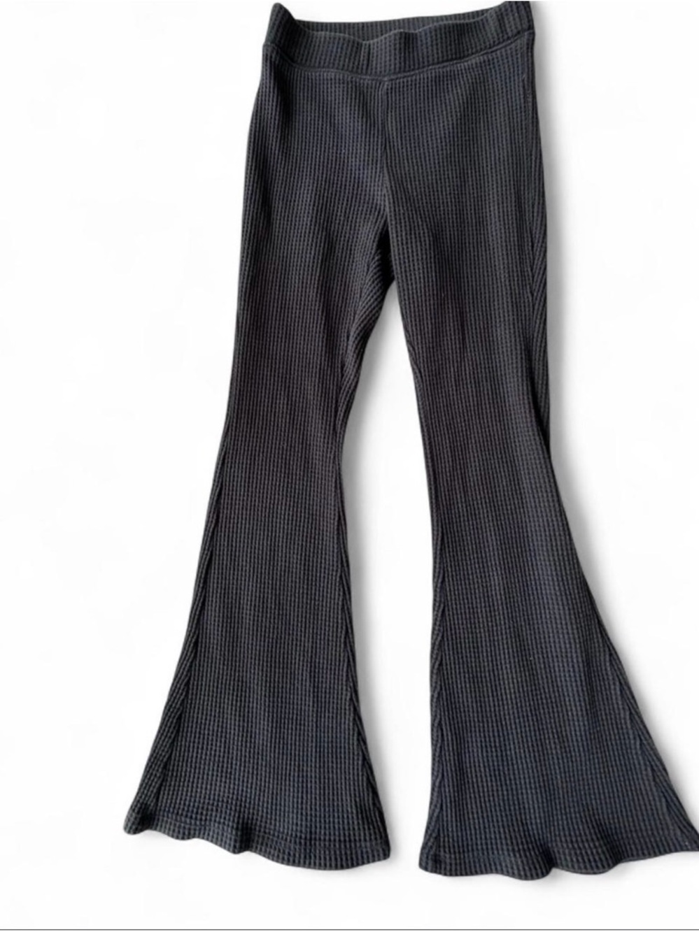 Black knitted waffle flair leggings